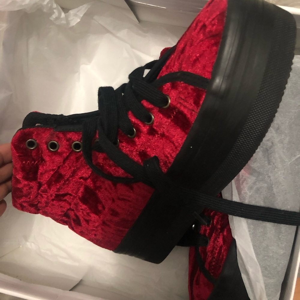 Red velvet Platform Jeffery Campbell Sneakers